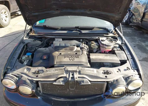 2002 Jaguar X-Type 3.0L/W/Sport Pkg from USA, damaged, VIN SAJEA53C12WC60885